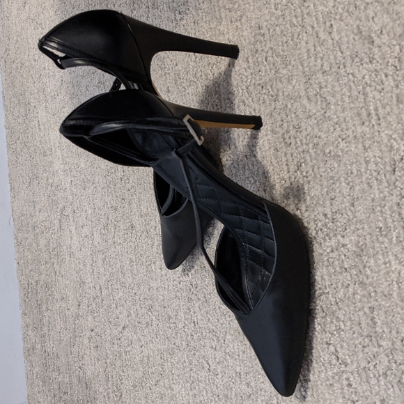 Zara Leather Heels - Picture 2 of 3